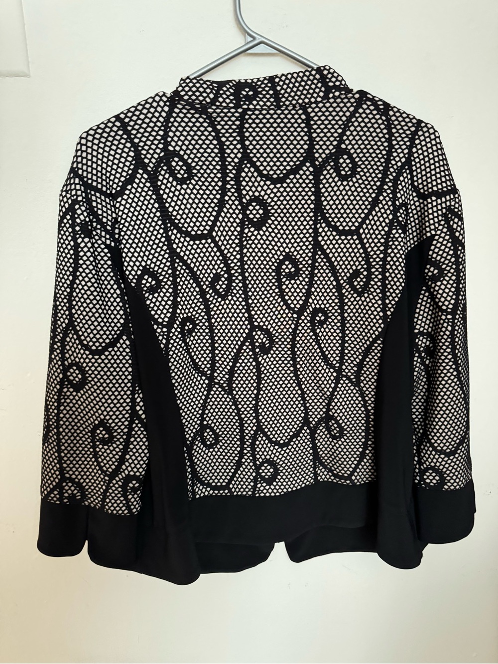 Joseph Ribkoff Black & Cream Patterned Zip-Front Soft Jacket - Picture 2 of 16